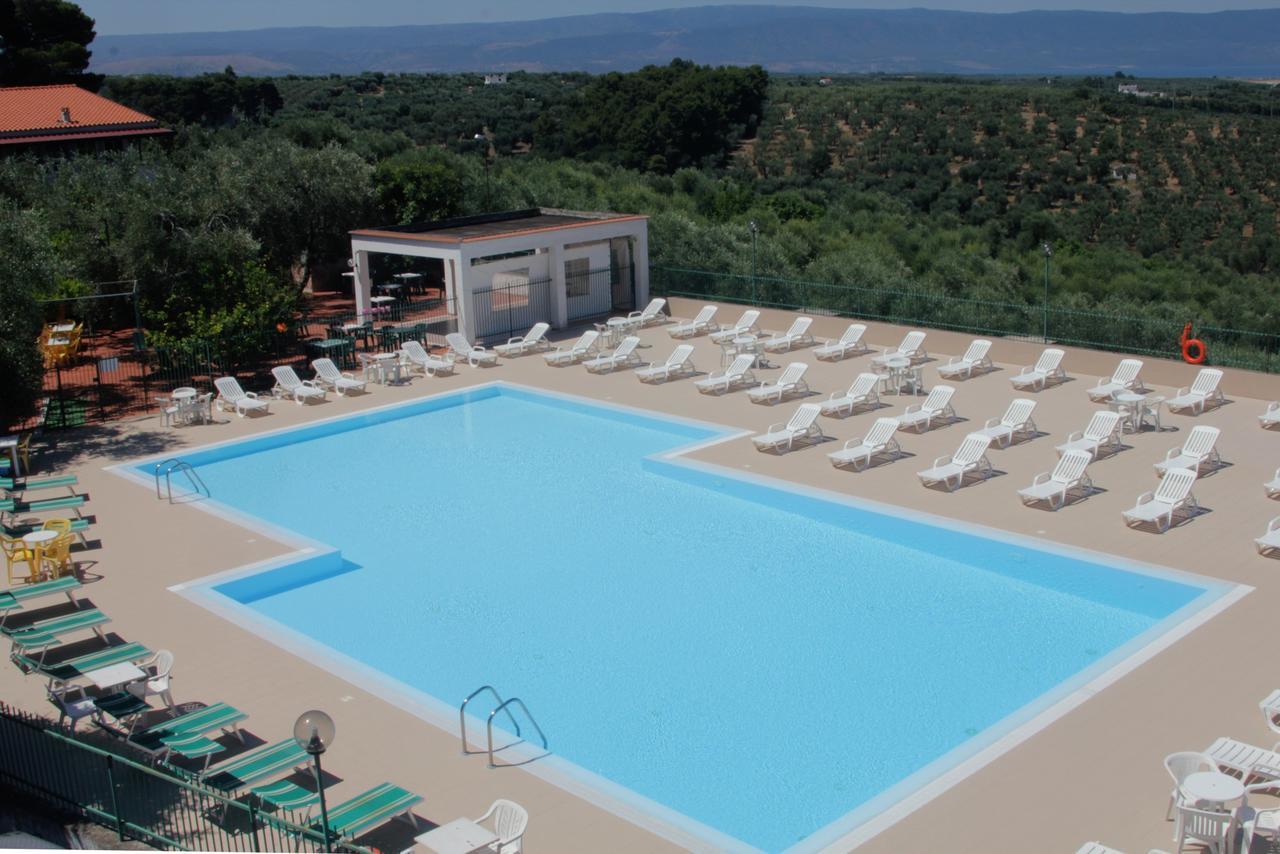 Albergo 2 Pini โรดิการ์กานิโก ภายนอก รูปภาพ