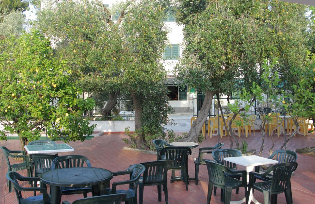 Albergo 2 Pini โรดิการ์กานิโก ภายนอก รูปภาพ