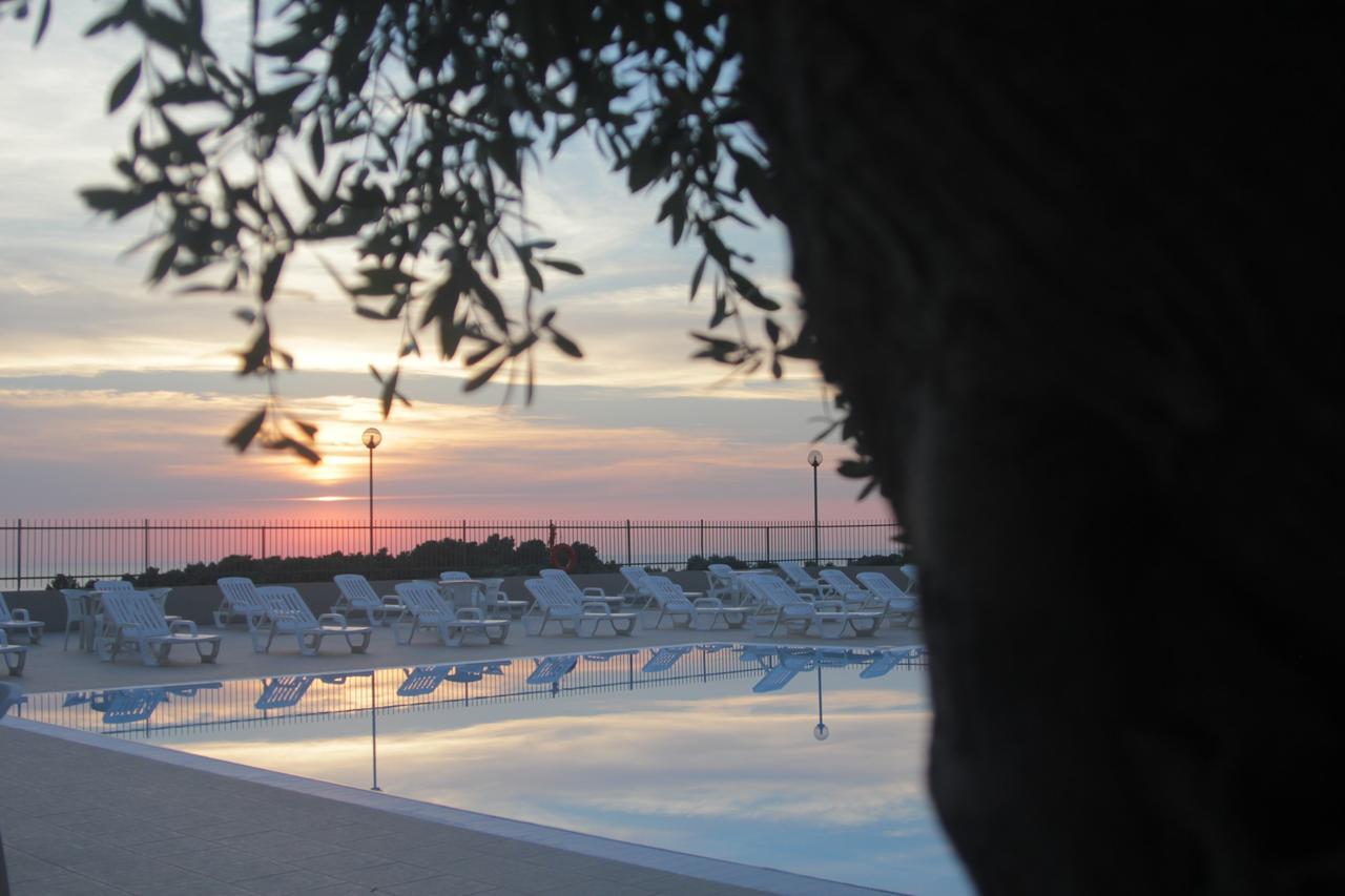 Albergo 2 Pini โรดิการ์กานิโก ภายนอก รูปภาพ