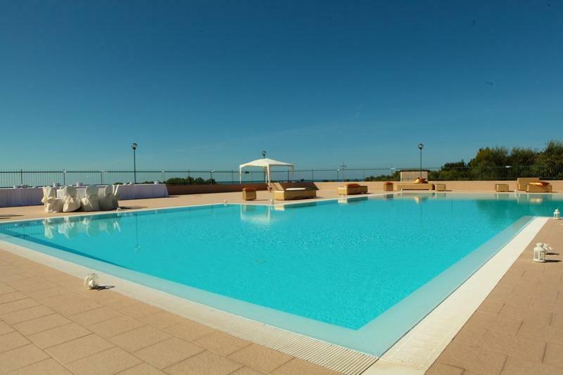 Albergo 2 Pini โรดิการ์กานิโก ภายนอก รูปภาพ