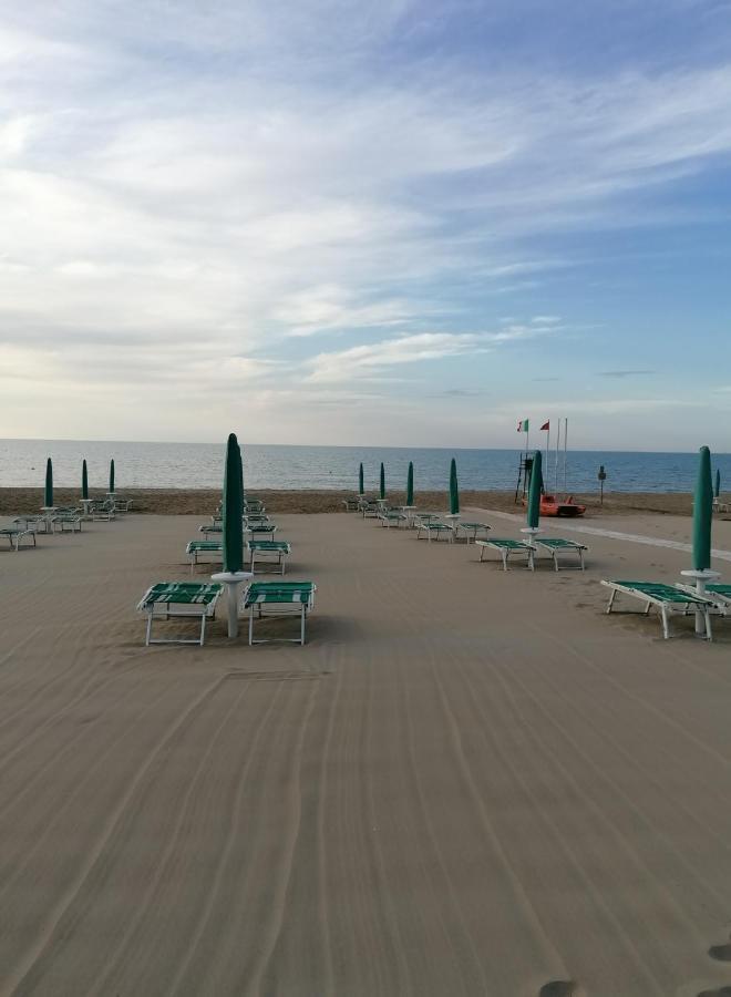 Albergo 2 Pini โรดิการ์กานิโก ภายนอก รูปภาพ